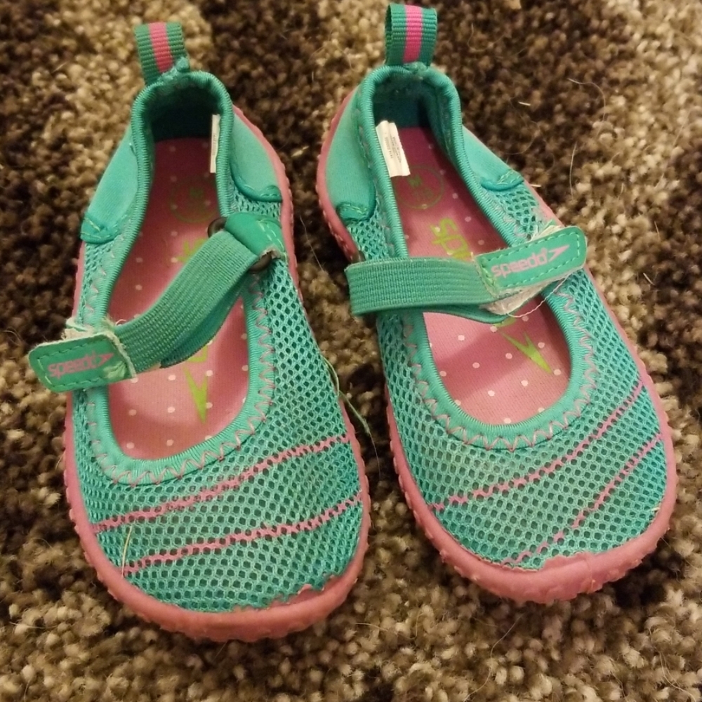 Girl's Speedo Swim Shoes Medium Pink & Teal